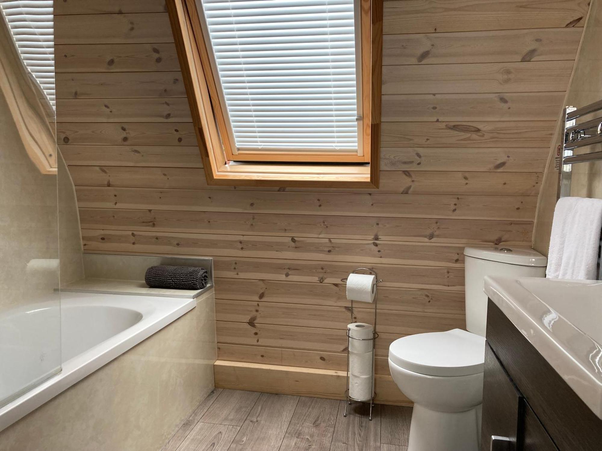 Rabbit Glamping Pod School House Farm Hotel Leighton  Buitenkant foto